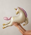 Retro Büyük Krem Unicorn Folyo Balon
