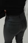  Siyah Mumlu Jean