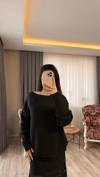 Siyah Kayık Yaka Triko