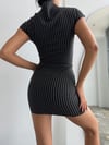 Çizgili Dik Yaka Kısa Kollu Mini Elbise