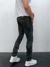 Erkek Siyah Slim Fit Yıpratılmış ve Boya Detaylı Denim Pantolon – Sokak Stili, Rahat Kesim