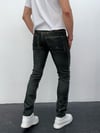 Erkek Siyah Slim Fit Yıpratılmış ve Boya Detaylı Denim Pantolon – Sokak Stili, Rahat Kesim
