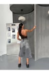 Gri Yıkamalı Yırtık Detaylı Bermuda Denim Şort