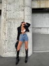 Kadın Oval Cep Tasarımlı Kesik Paça Lıkralı Denim Şort