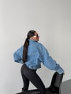 Kadın Oversize Çift Cepli Crop Denim Ceket Gömlek