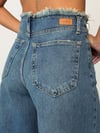Kadın Yüksek Bel Beli Kesik Püskül Detaylı Geniş Paça Jean Pantolon