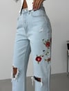 Nakış Detaylı Yırtık Paça Wide Leg Yüksek Bel Jean
