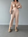 Oversize Düşük Omuz Gömlek ve Havuç Paça Pantolon Set Takım