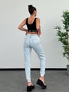 Paça Detaylı Yırtık Efektli Standart Fit Lıkralı Denim Pantolon