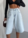 Yüksek Bel Bermuda Jean Şort Kadın Oversize Denim Şort Yırtık Detaylı