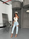 Yüksek Bel Cut Out Detaylı Mom Fit Jean Pantolon Modern Kesim Denim