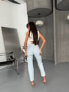 Yüksek Bel Cut Out Detaylı Mom Fit Jean Pantolon Modern Kesim Denim