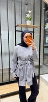 BELDEN BAĞLAMALI ÇİZGİLİ GÖMLEK
