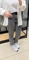 Kesik Paça Mom Pantolon | Taşlanmış Gri