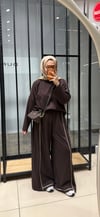 LİSA ŞERİT DETAYLI MODAL TAKIM- KAHVERENGİ