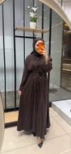 PENSLİ TENSEL ELBİSE-KAHVE