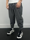 Erkek Siyah Beyaz Çizgili Beli ve Paçası Lastikli Bol Kesim Jogger Eşofman Altı HZL24S-MXC8989-189