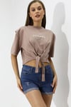 Kadın Bej Yazı Baskılı Oversize Vatkalı  Bel Detay Örme T-Shirt  HZL23S-DSB120231
