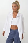 Kadın Beyaz Oversize Uzun Basic Gömlek HZL22W-BD139001