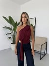 Kadın Bordo Asimetrik Tek Omuz Drapeli Gold Aksesuar Detaylı Sandy Bluz HZL26S-FRY123751