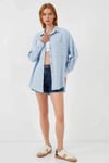 Kadın Buz Mavi Oversize Çift Cepli Keten Gömlek HZL22S-BD1201261