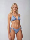 Kadın Çini Desen Mavi Beyaz Desen Boyundan İp Bağlamalı Üçgen Bikini Takımı HZL25S-LC5005
