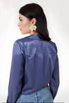 Kadın Mavi Hafif Dökümlü Saten Yüzeyli Gömlek HZL22W-BD139641