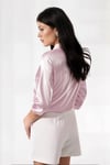 Kadın Pembe Hafif Dökümlü Saten Yüzeyli Gömlek HZL22W-BD139641