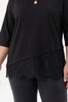 Kadın Siyah Büyük Beden Bisiklet Yaka Tül Detaylı Yarım Kol T-Shirt HZL26S-ZSS19521