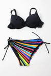 Kadın Siyah Renk Desenli Astarlı  Üçgen Bikini Takım HZL24S-LC3323