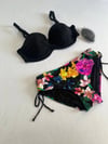 Kadın Siyah Taş İşlemeli Çiçek Desenli Bikini Takım HZL25S-LC3368