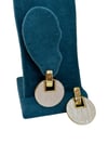 Yuvarlak Krem Gold Detay Küpe (3 CM)