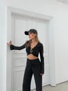 AKSESUAR DETAY BLUZ VE DRAPE PANTOLONLU İKİLİ TAKIM SİYAH