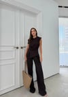 AKSESUAR DETAY BLUZ VE PANTOLONLU GOFRE İKİLİ TAKIM KAHVE