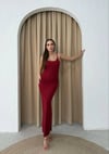 ASKILI YIRTMAÇLI UZUN TRİKO ELBİSE BORDO