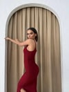 ASKILI YIRTMAÇLI UZUN TRİKO ELBİSE BORDO