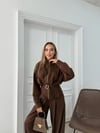 BEL KEMER DETAY FERMUARLI HIRKA VE PANTOLONLU MODAL İKİLİ TAKIM KAHVE