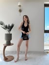 Boyundan Bağlamalı Asimetrik Kesim Aksesuar Detay Sandy Bluz Siyah 2268