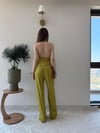 Boyundan Geçmeli Bağlama Detay Sırt Dekolte Bluz ve Pantolonlu Gofre İkili Takım Yağ Yeşili 2300