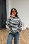 Çizgili 19 Baskılı Sweat Siyah 2560