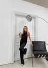 DEGAJE YAKA SIRT DEKOLTE BLUZ VE PANTOLONLU SATEN İKİLİ TAKIM SİYAH