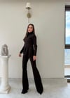 Dik Yaka Bel Asimetrik Drape Detay Bluz ve Pantolonlu Crep İkili Takım Acı Kahve