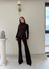 Dik Yaka Bel Asimetrik Drape Detay Bluz ve Pantolonlu Crep İkili Takım Acı Kahve