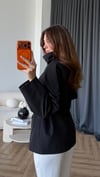 Dik Yaka Detay Bel Kuşaklı Apolet Detay Premium Trençkot Siyah 2459