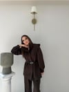 Dik Yaka Omuz Apolet Detay Bel Kemerli Ceket ve Pantolonlu Double Kumaş İkili Takım Kahve 2096