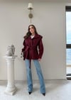DİK YAKA OMUZ APOLETLİ BEL KUŞAKLI ASTARLI KAŞE KABAN BORDO