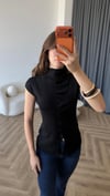 Dik Yaka Ön Pileli Düğme Detay Triko Bluz Siyah 2411