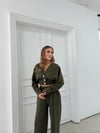 DÜĞME DETAY HIRKA VE PANTOLONLU SELANİK KUMAŞ TAKIM HAKİ