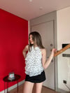 Fırfırlı Puantiye Sırt Dekolte Detay Şifon Bluz Beyaz Siyah 2210