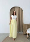 GARNELİ KEMERLİ UZUN ELBİSE SARI